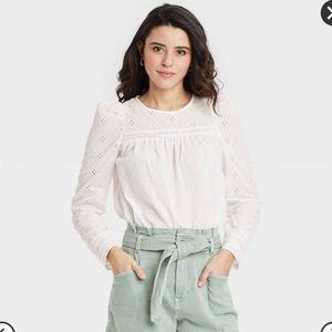 Universal Thread Women Puff Long Sleeve Eyelet Top